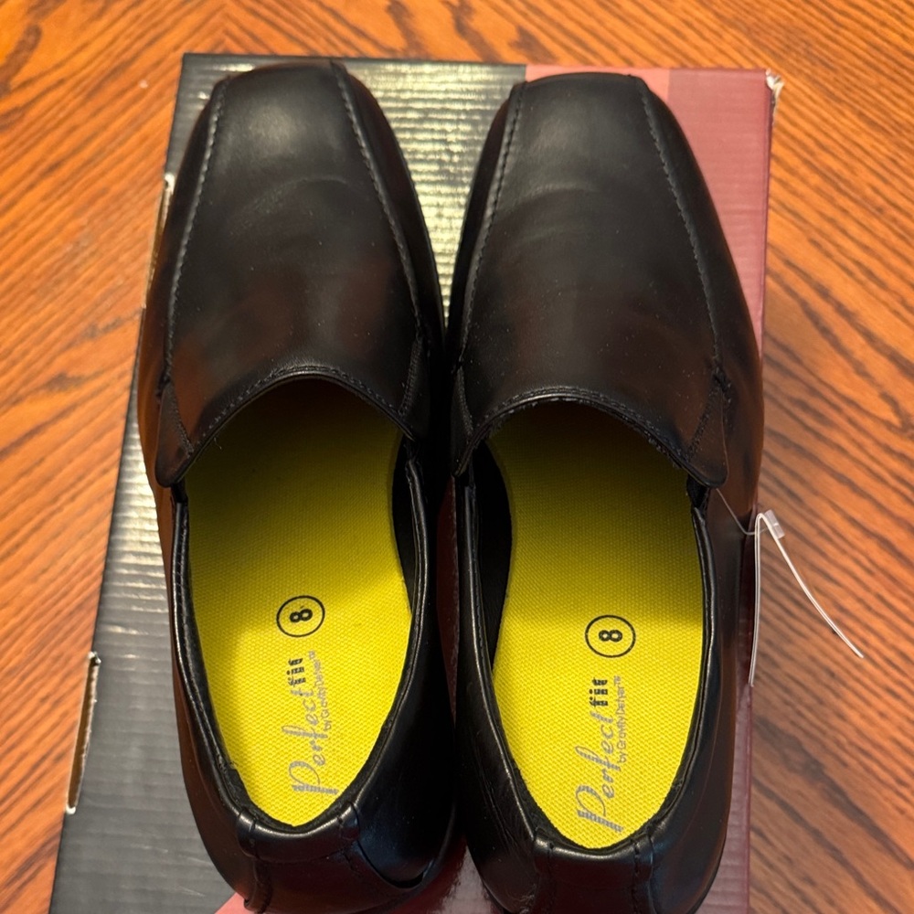 Robert Wayne Classic Black Loafers